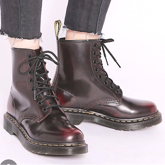 DR Martens Cherry Lace Red Docs 1460 Boots  Size 38 - Picture 1 of 16
